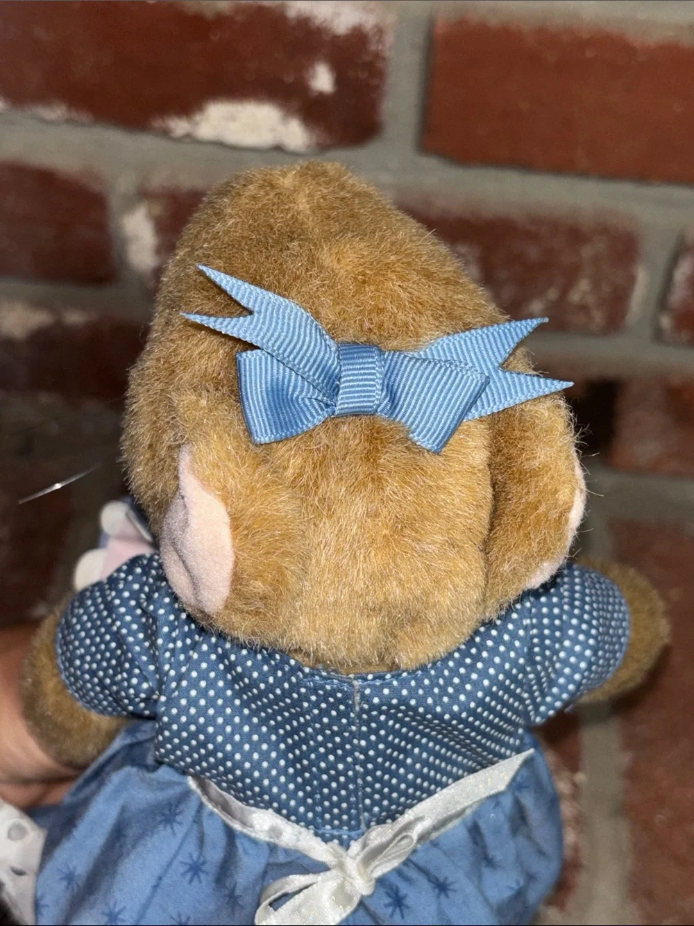 Hallmark 13” Vera the Mouse by Marjolein Bastin Plush Blue Dress w/Striped Apron